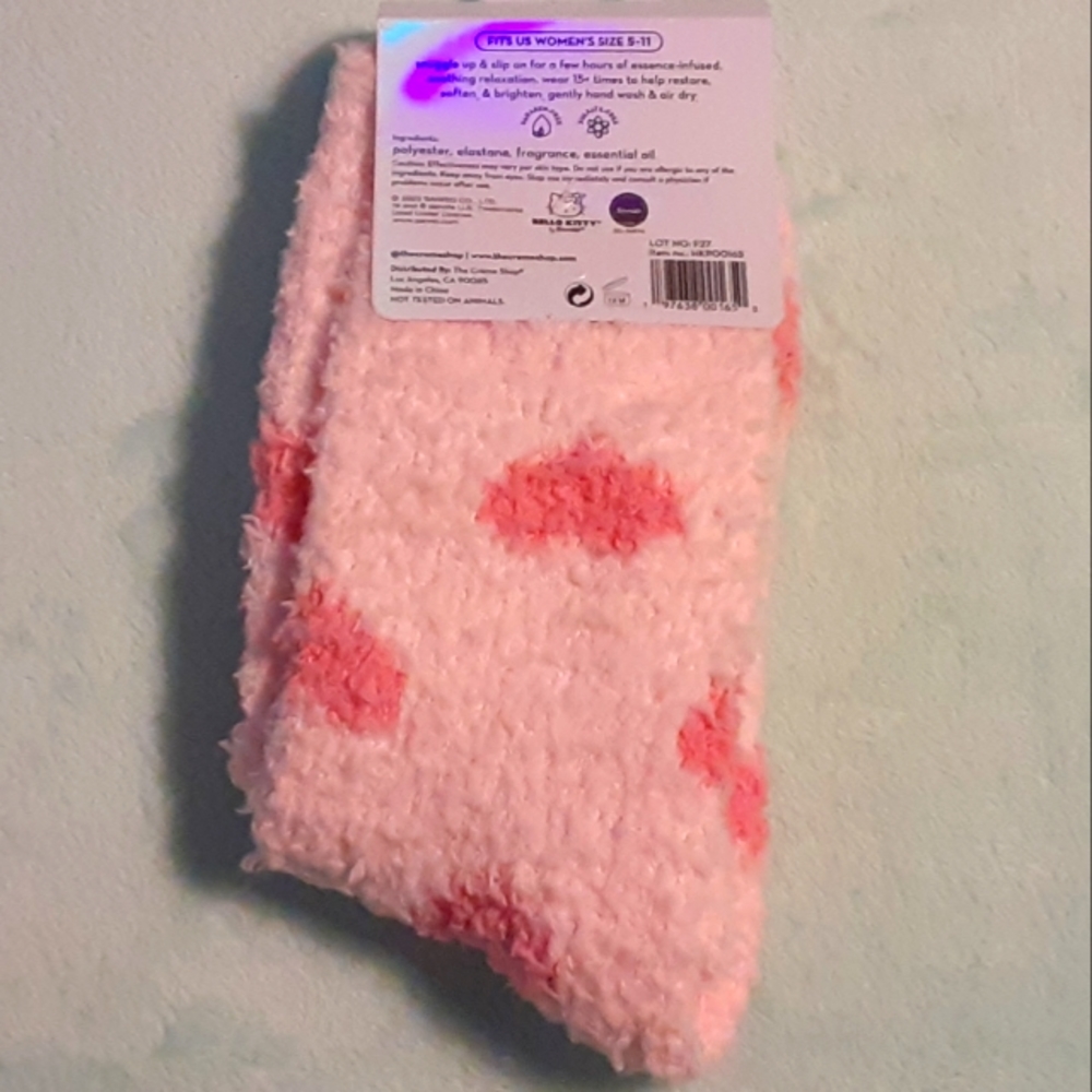 Hello Kitty cozy socks - Creme Shop - Picture 2 of 2
